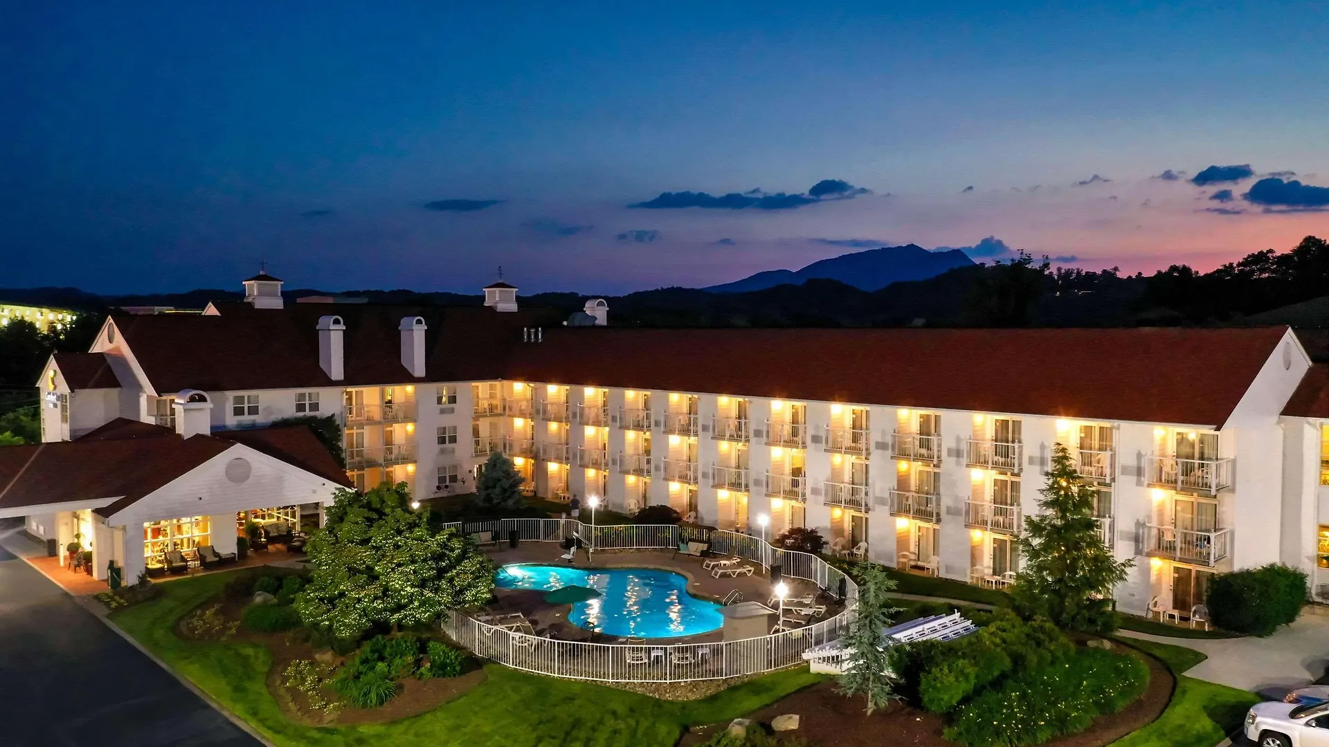 The At Apple Valley, Ascend Collection Hotel