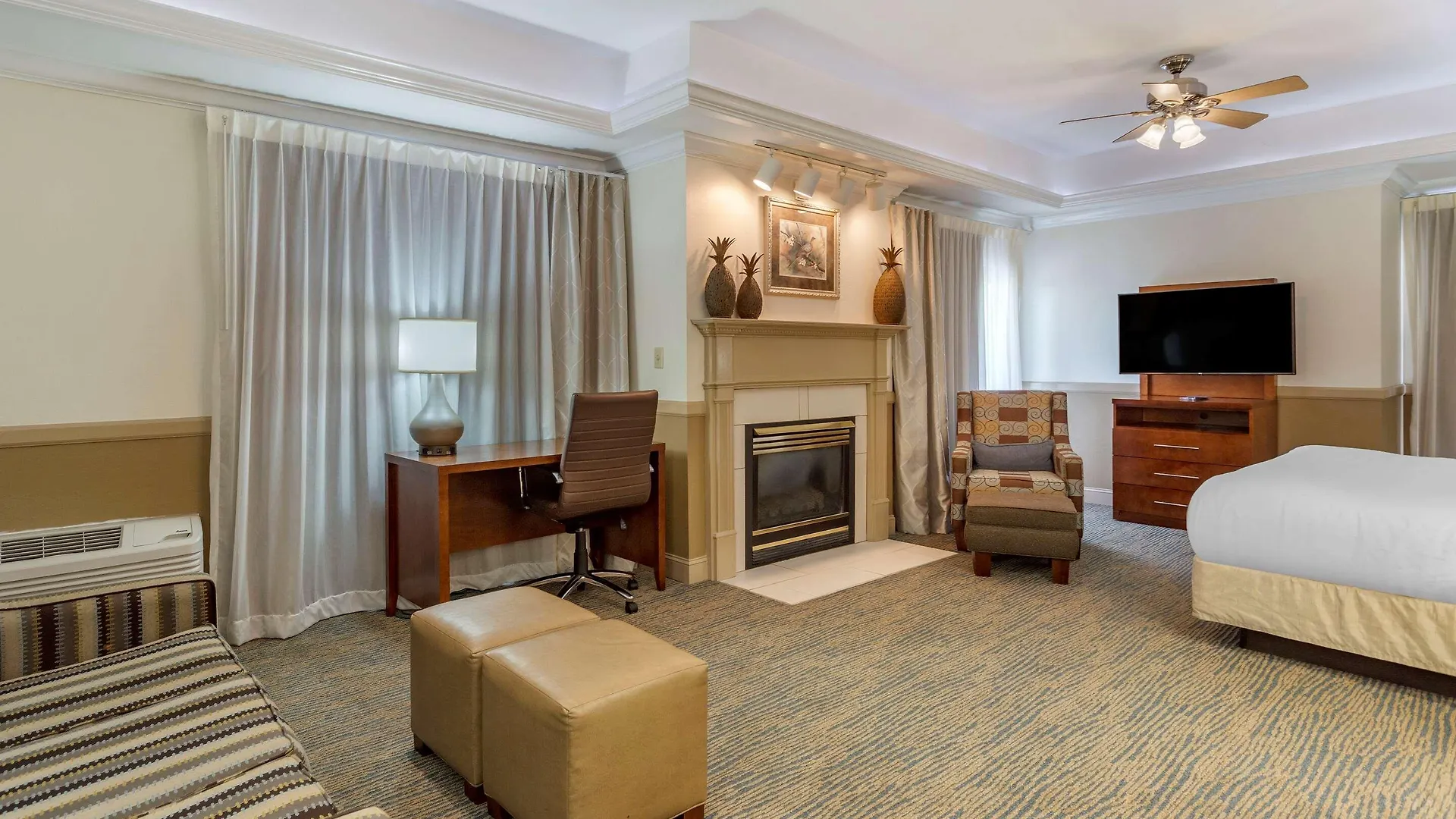 The At Apple Valley, Ascend Collection