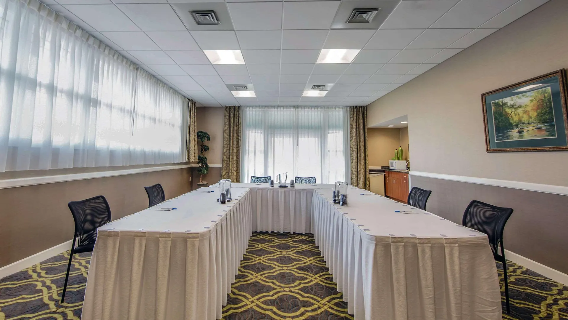 The At Apple Valley, Ascend Collection Hotel