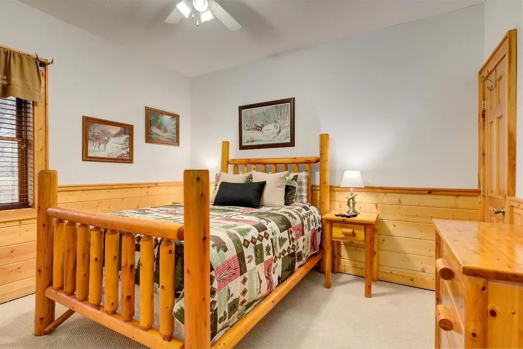 Chalet Premier Cabin - Golden Tee, Arcade, Location! *