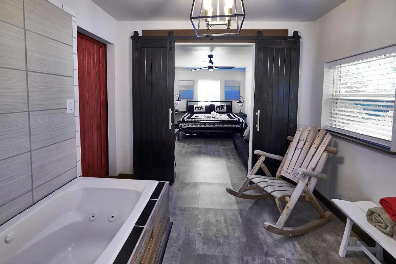 Steps From Downtown Parkway + Private Hottub And Firepit - Wifi - Firefly * Pigeon Forge