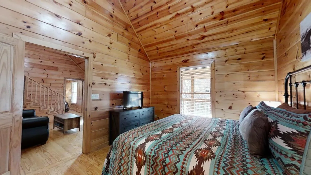 Pleasant Hollow Cabin Pigeon Forge