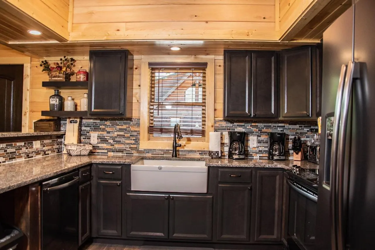 Holiday home Black Bear Getaway