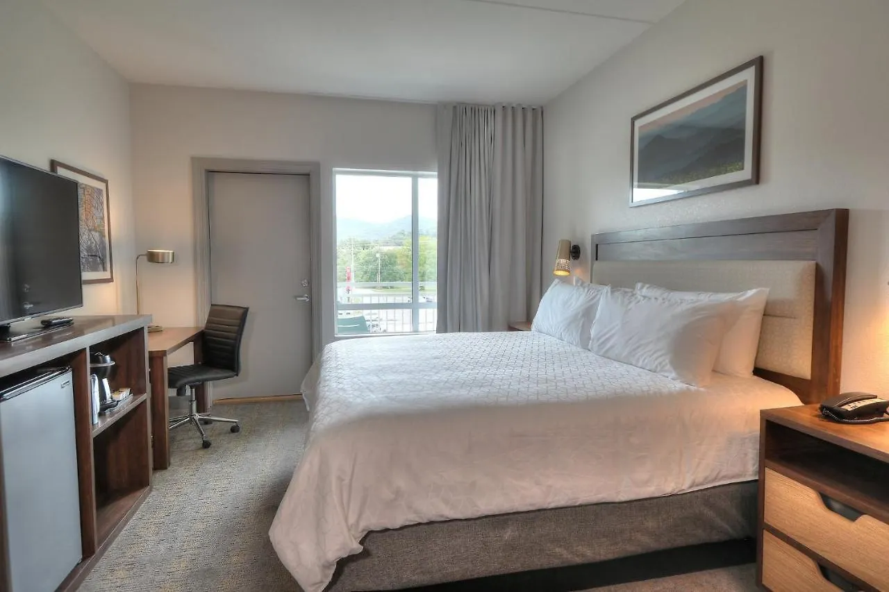 & Convention Center, An Ihg 4* Pigeon Forge