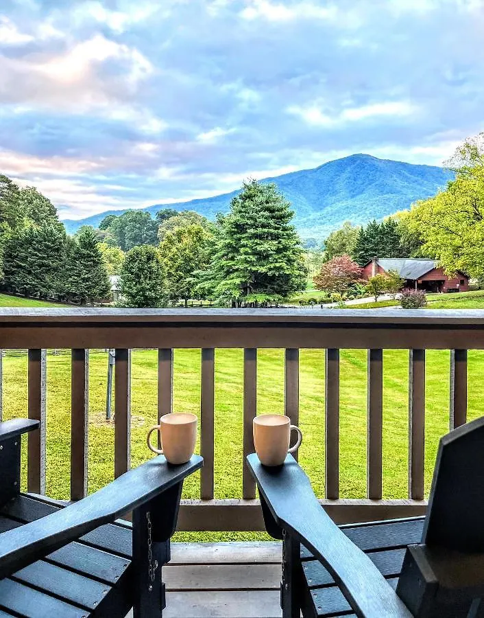 Ole Smoky - Game Room, Hot Tub, Mtn Views! * Pigeon Forge