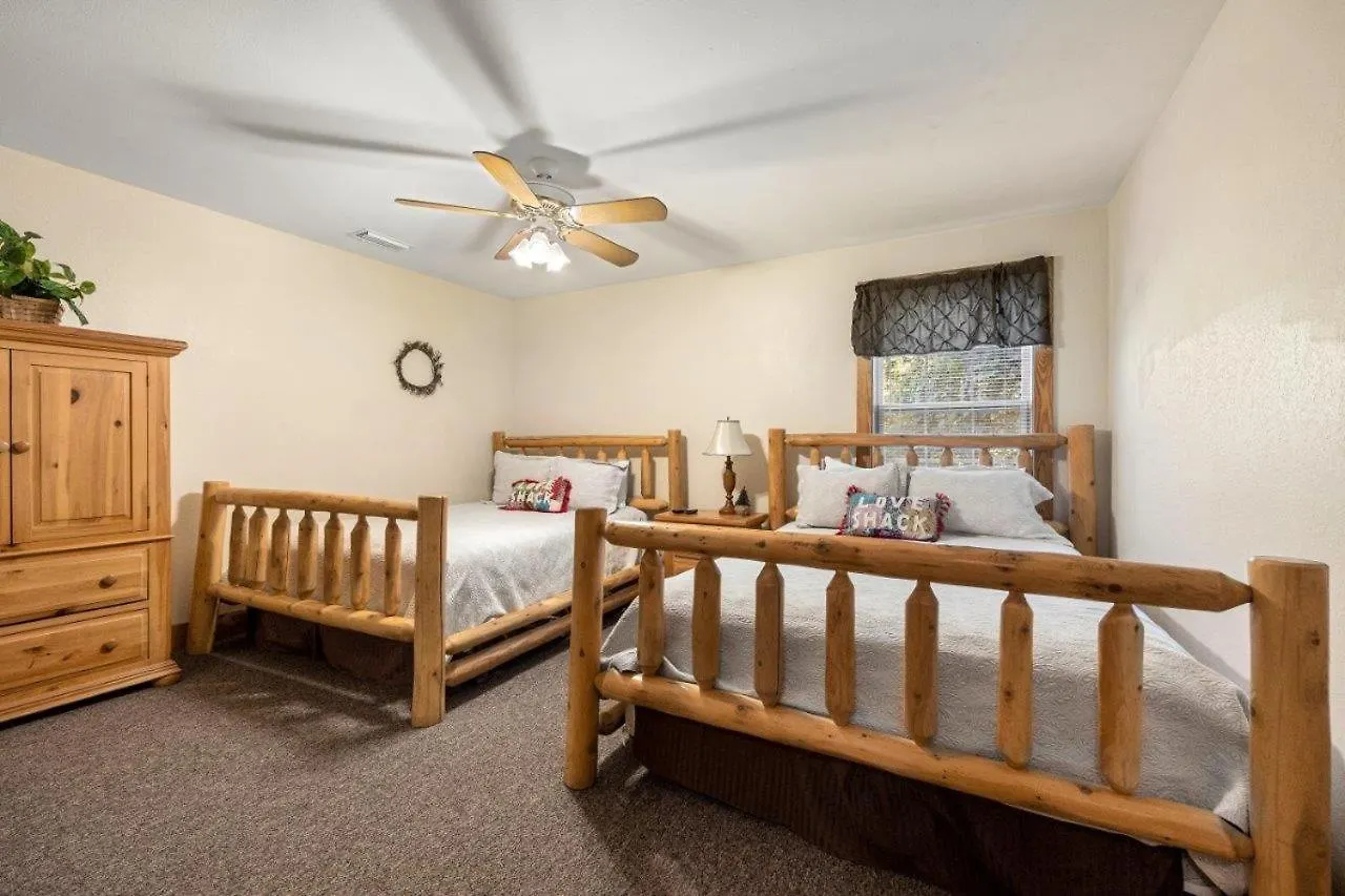 Poplar Point Unit 12e Apartment Pigeon Forge