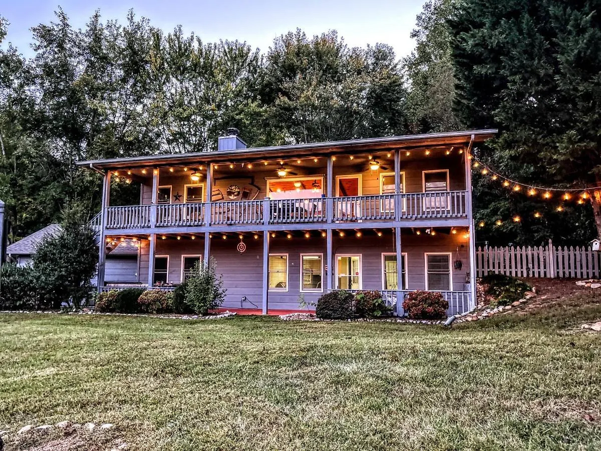 Ole Smoky - Game Room, Hot Tub, Mtn Views!