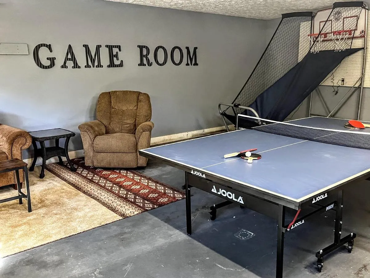 Ole Smoky - Game Room, Hot Tub, Mtn Views! Holiday home