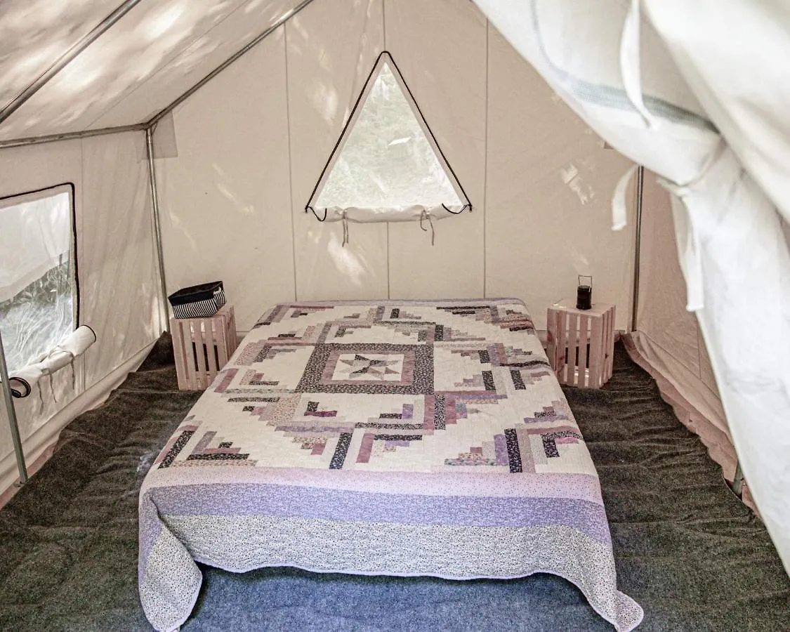 Tentrr Signature Site - Happy Hollow Hideaway Creekside Luxury tent *