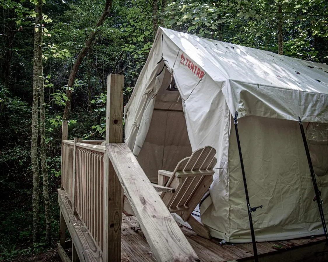 Tentrr Signature Site - Happy Hollow Hideaway Creekside * Pigeon Forge