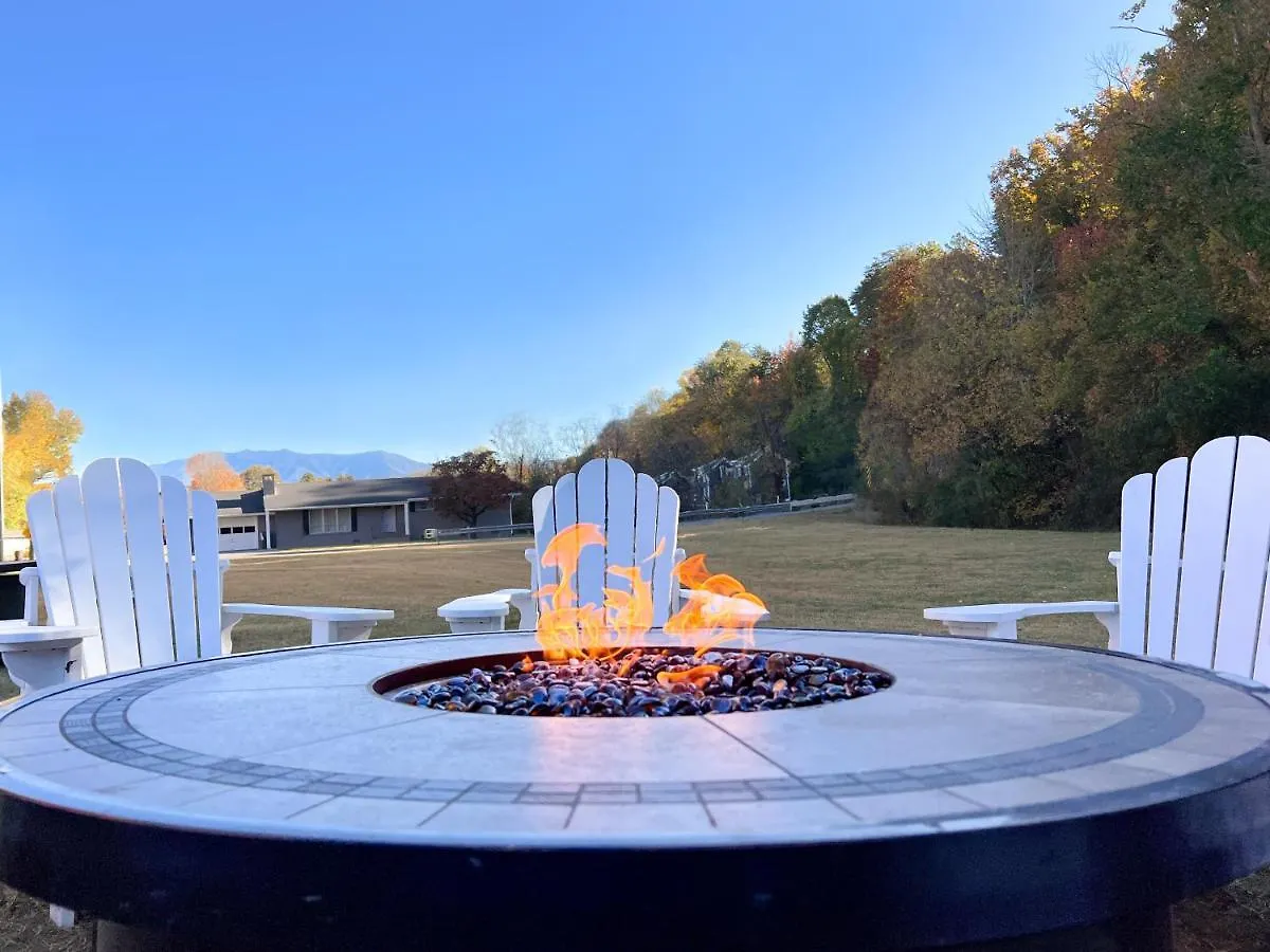Country Cascades Waterpark Hotel Pigeon Forge