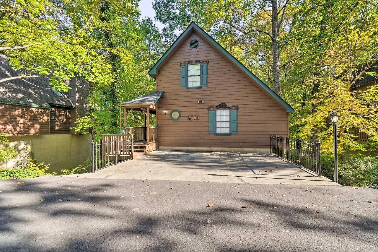 Picturesque With Mountain Views Holiday home