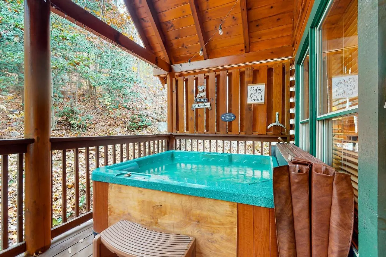 Chillin On Mountain Time Holiday home Pigeon Forge