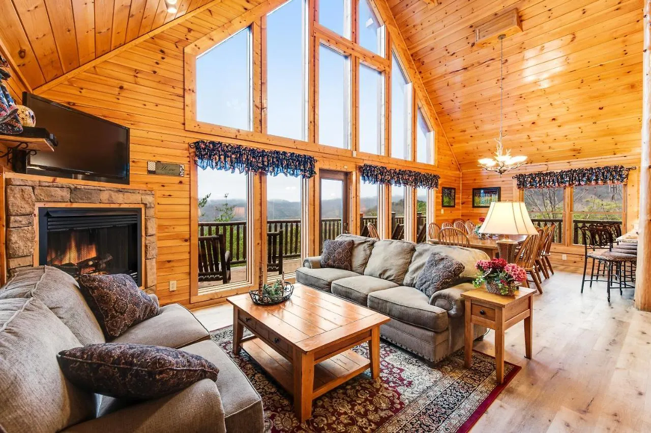 Grizzly Manor Holiday home