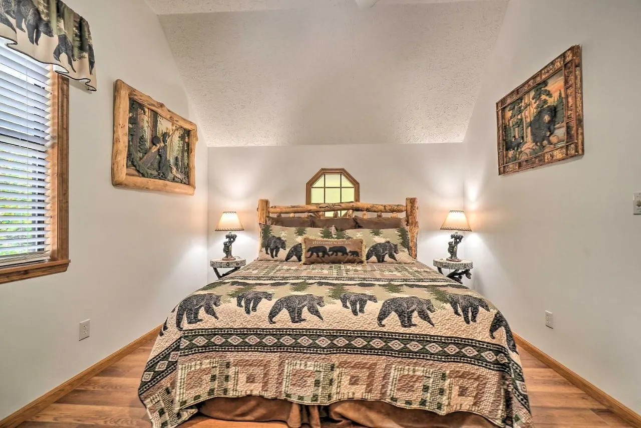 Picturesque With Mountain Views *