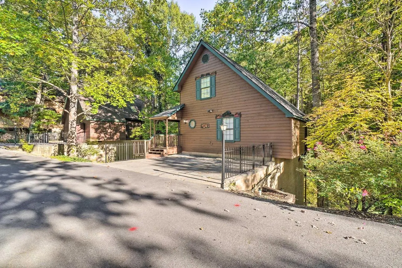 Holiday home Picturesque With Mountain Views Pigeon Forge