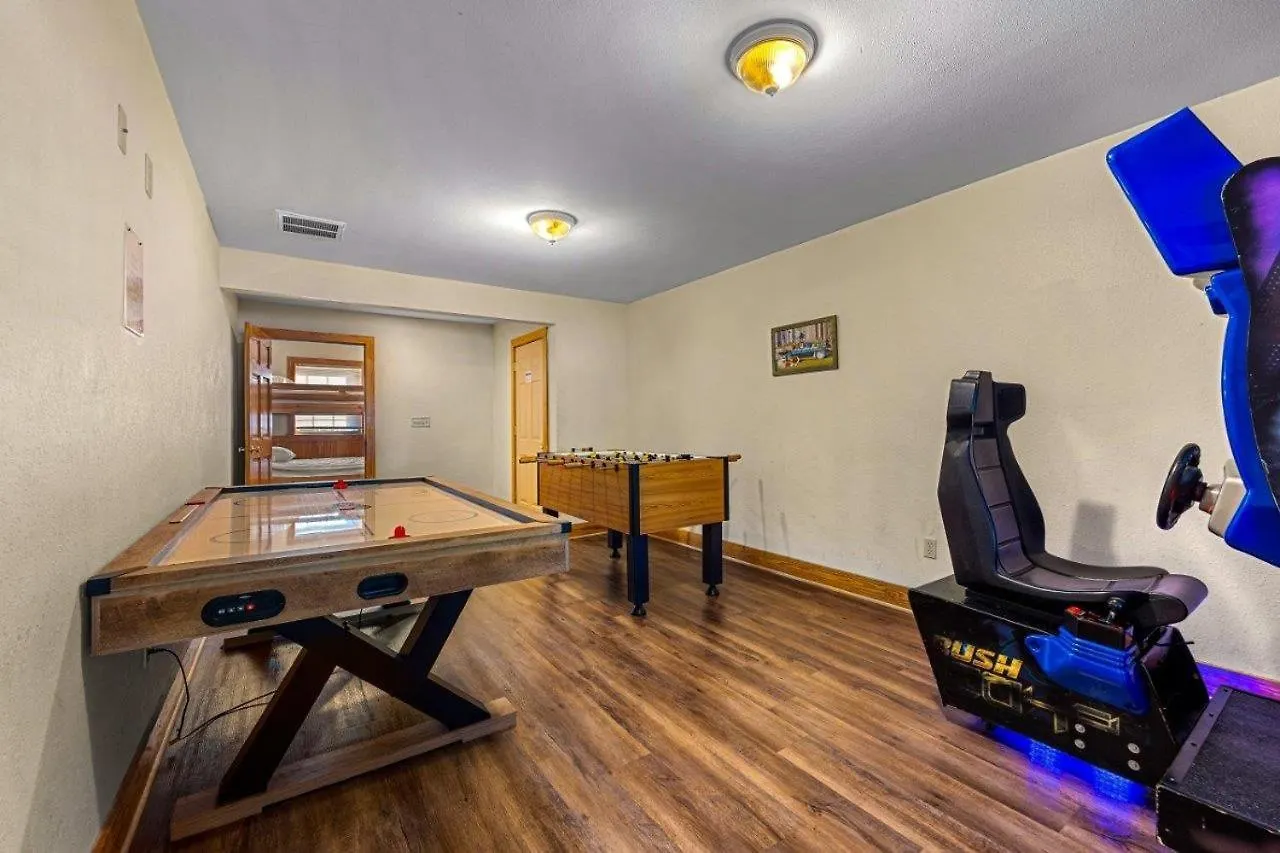 Apartment Poplar Point Unit 12c
