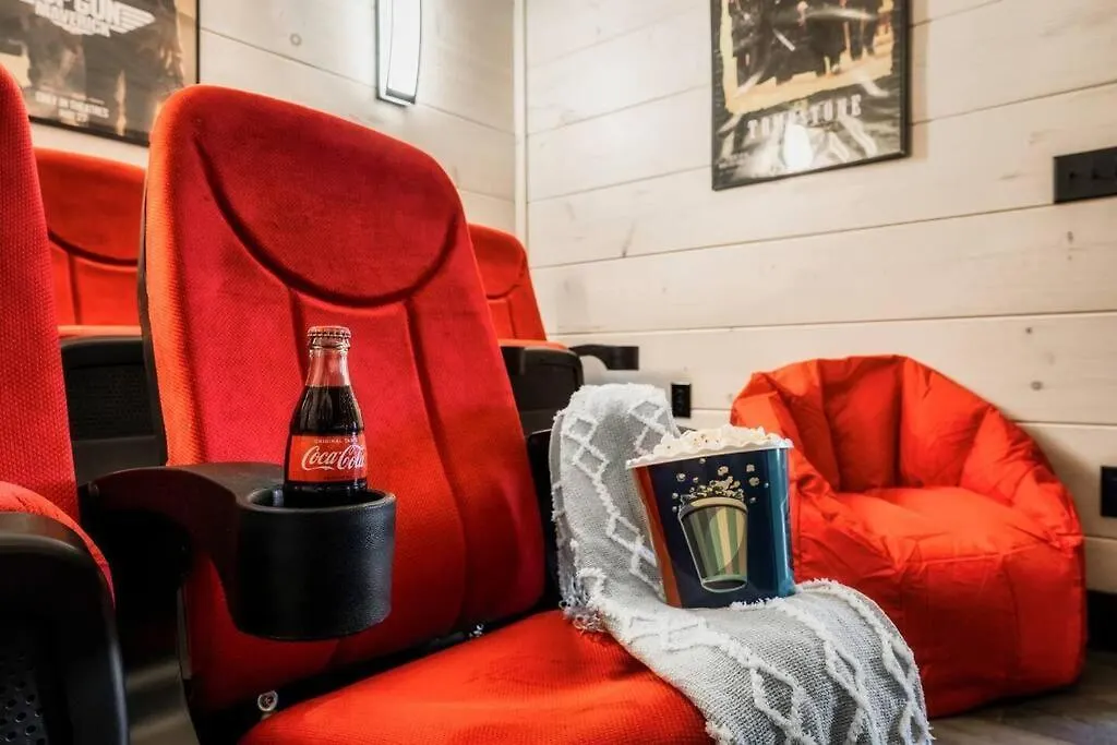 Holiday home New Discount, Private Pool, Fire Pit, Theater, Hot Tub Pigeon Forge