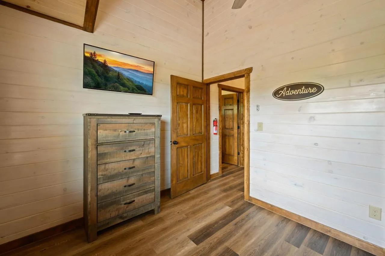 Holiday home Osprey Nest Modern New Pigeon Forge