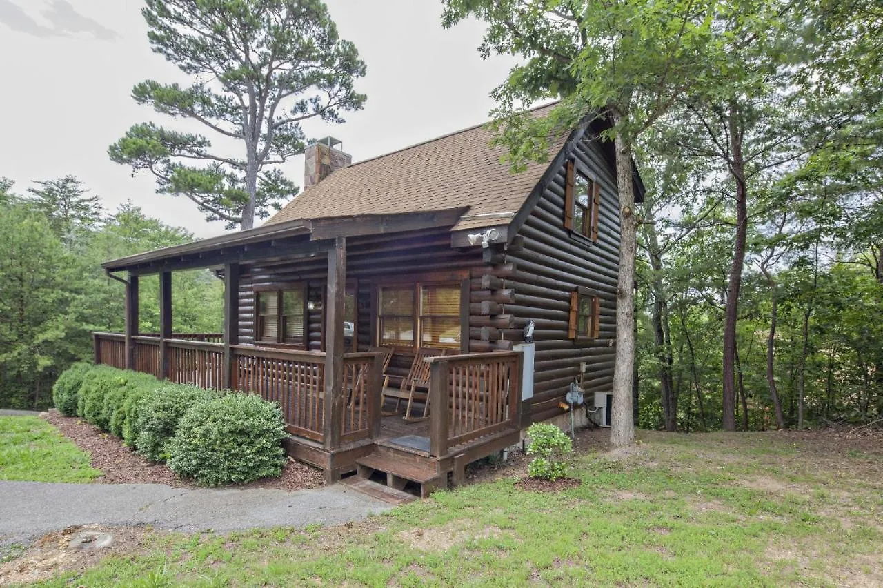 Er103 - Knotty Pine Great Location - Close To Town! *