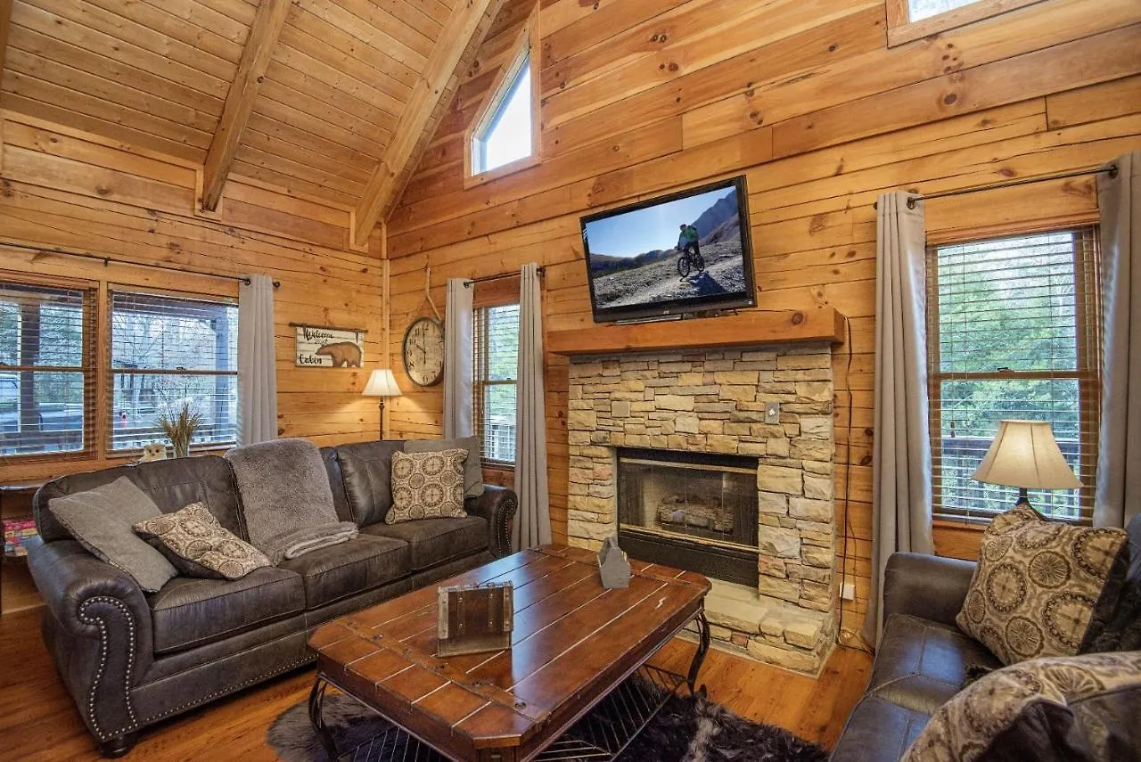 Er103 - Knotty Pine Great Location - Close To Town! * Pigeon Forge