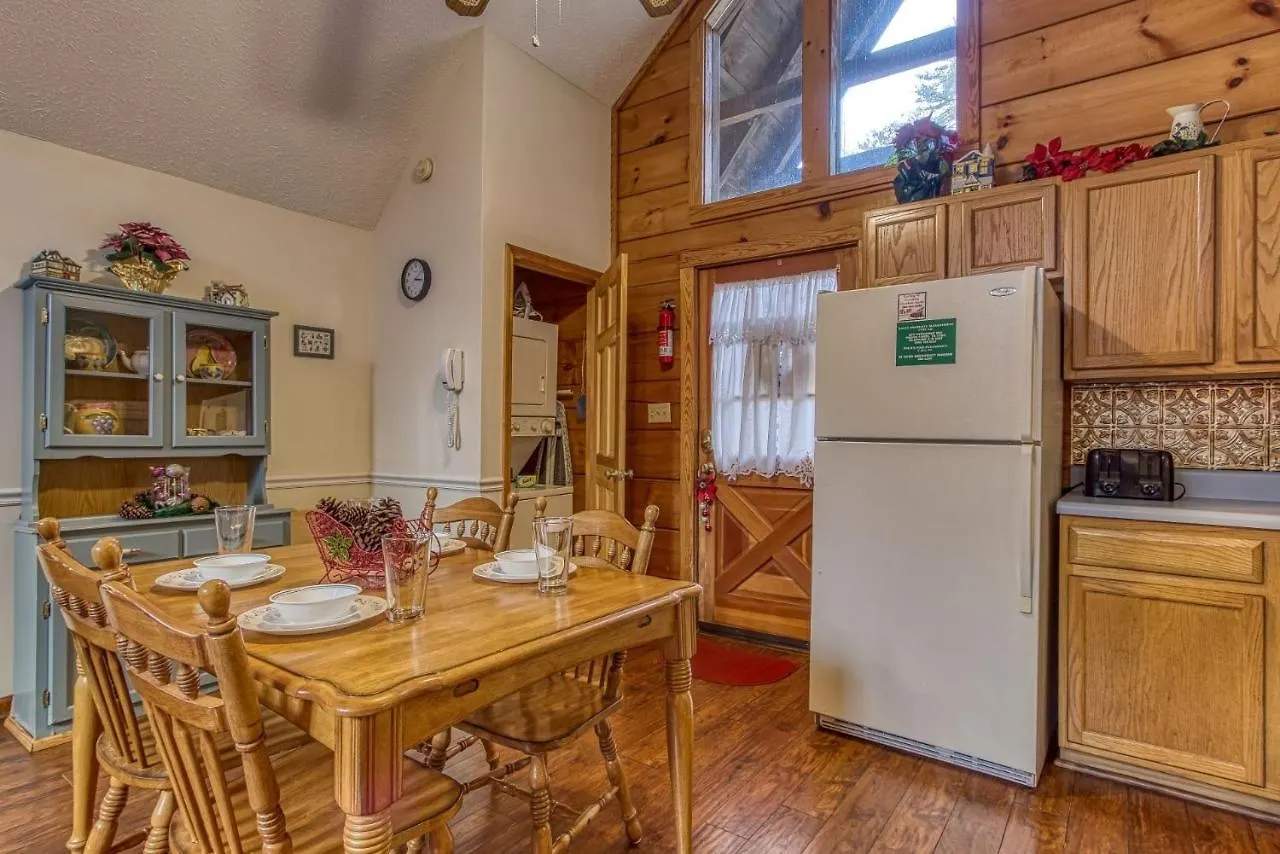 Er46 - Cherith Brook - Great Location, Just Across From Swimming Pool! Casa vacanze