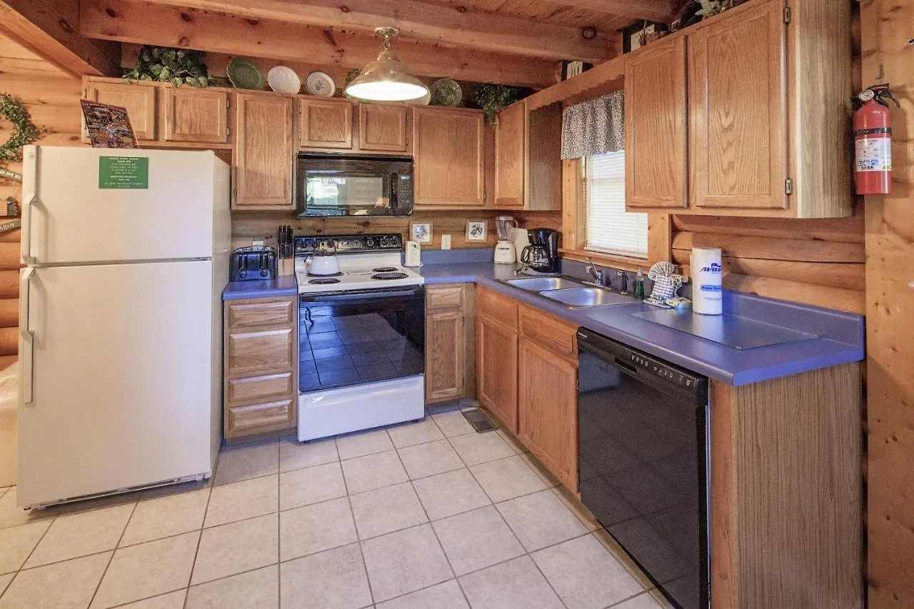 Er36 - Cozy Creekside Great Location- Close To Town * Pigeon Forge