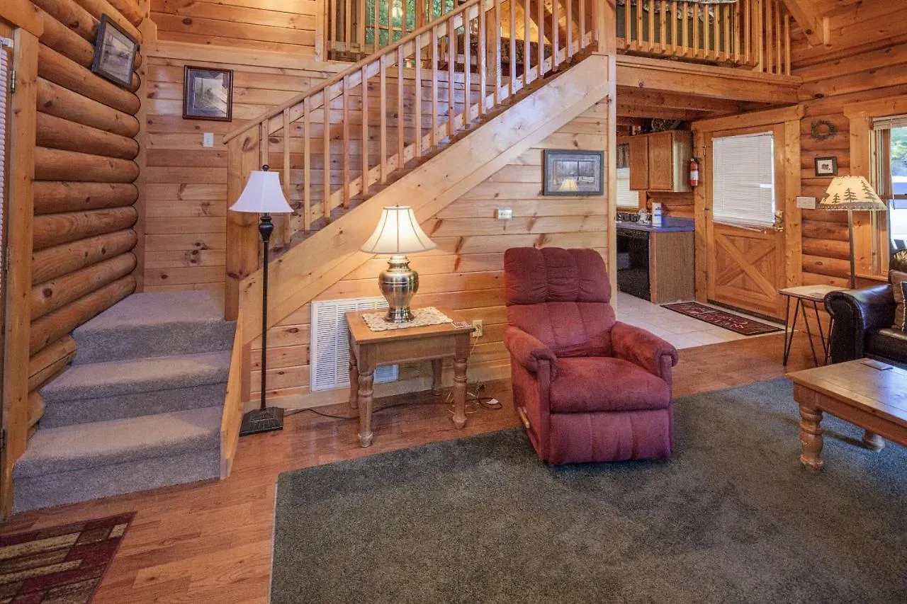Er36 - Cozy Creekside Great Location- Close To Town Holiday home *
