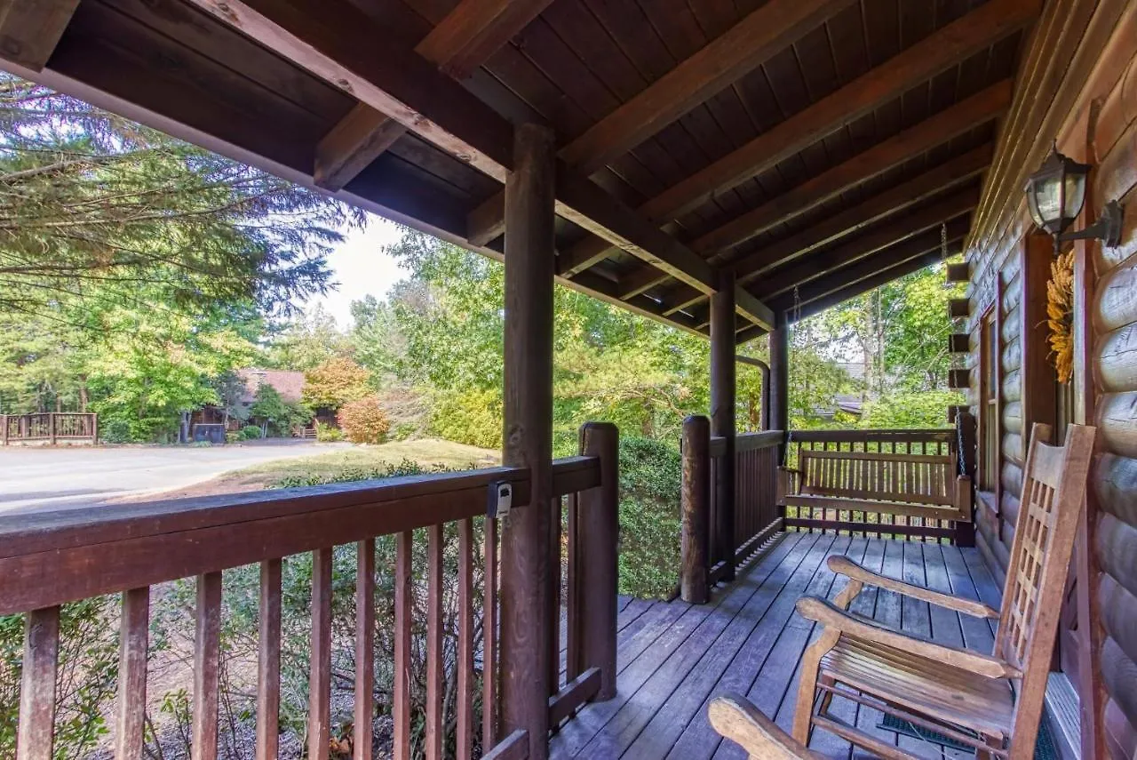 Er1 - Smoky Mountain Escape Great Location - Close To Town!