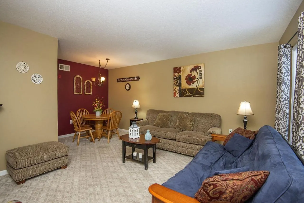 Colonial Crest 112 - Great Location! - Walk To Town! Apartment *