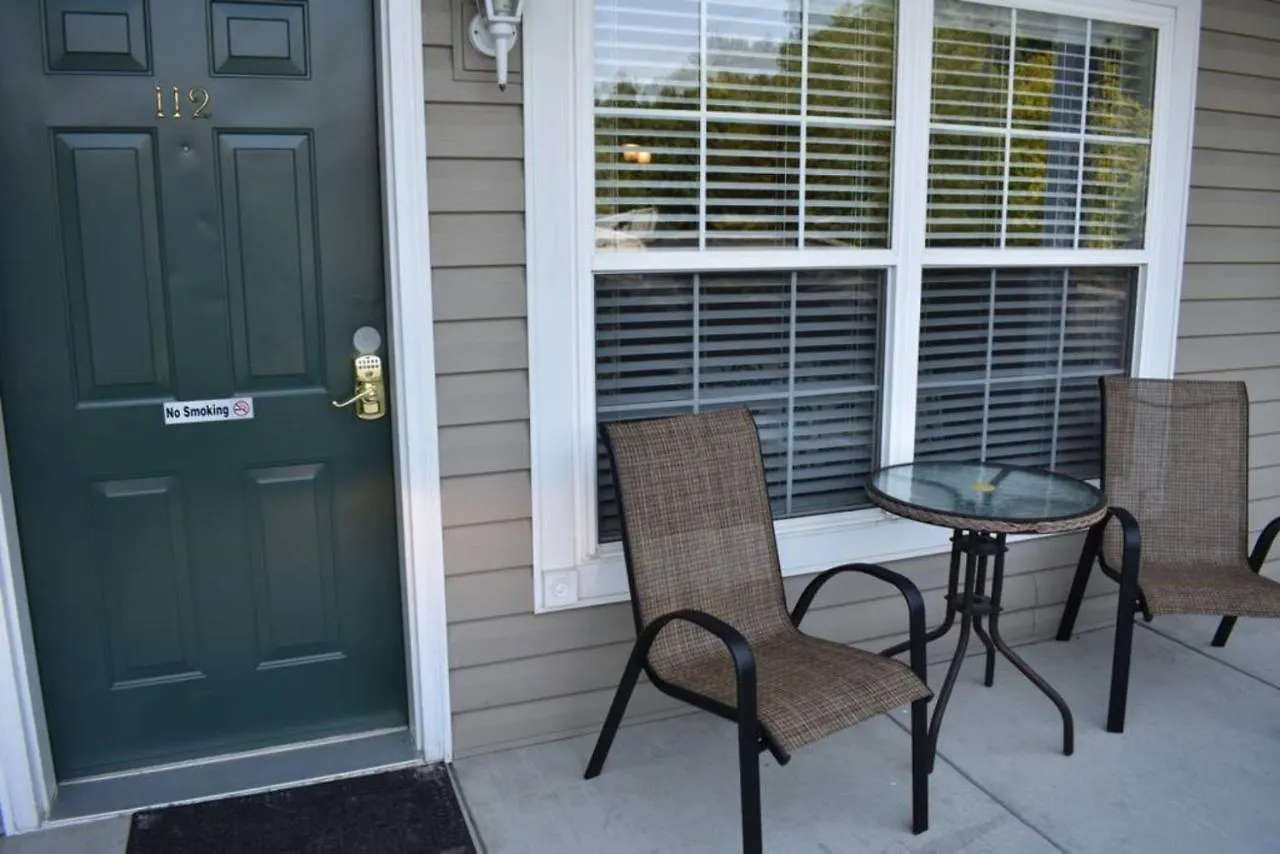 Colonial Crest 112 - Great Location! - Walk To Town! *