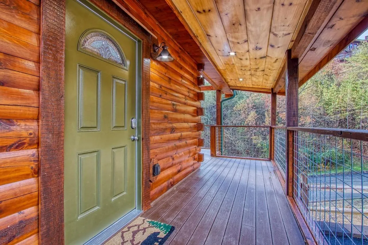 Ern805- Bearly Believe It! - Great Location! Close To Town And The Action! *