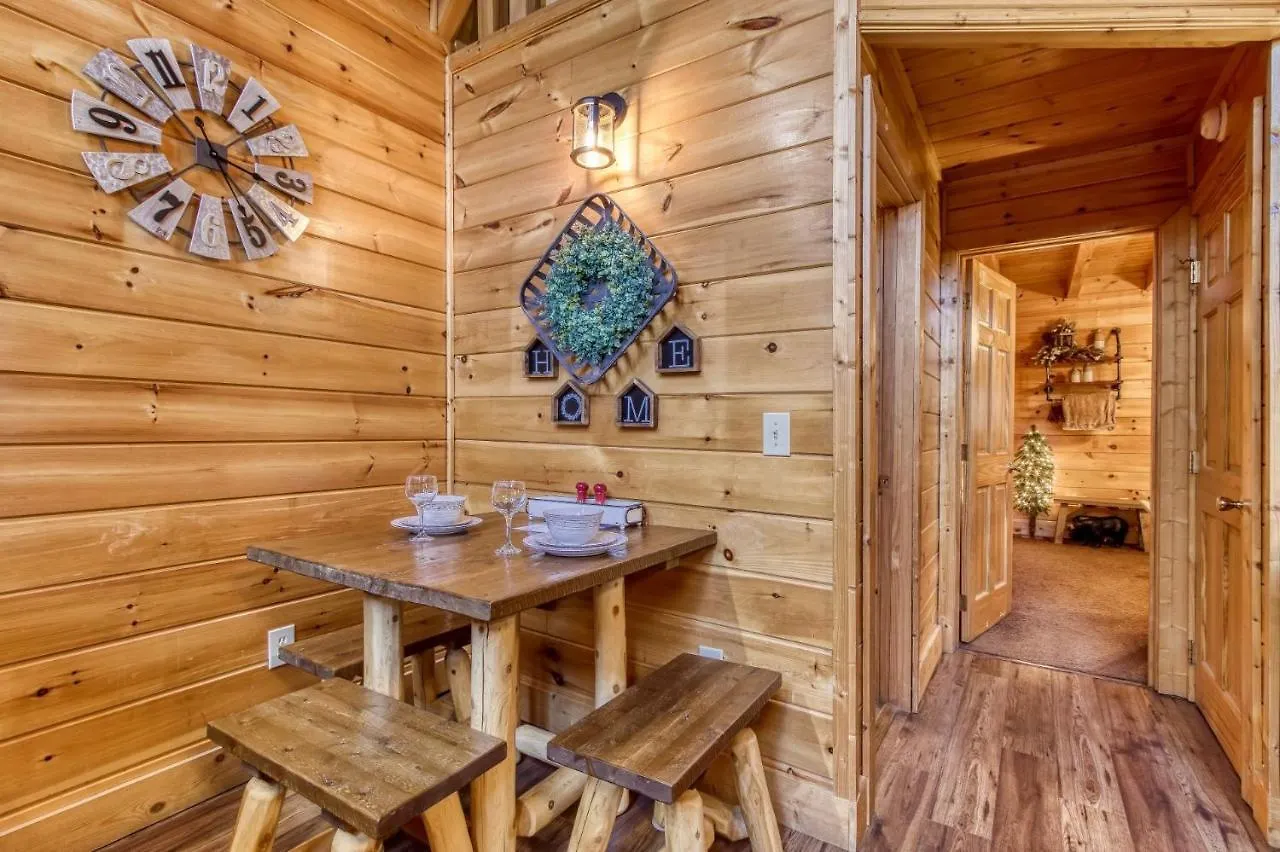 Er260- Magical Moments Great Location- Close To Town Pigeon Forge