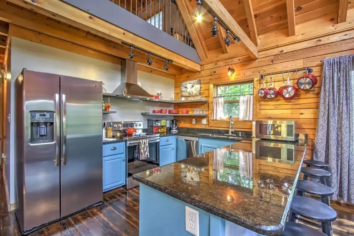 Er104 - R Tribe's Treehouse - Great Location - Close To Town! Holiday home