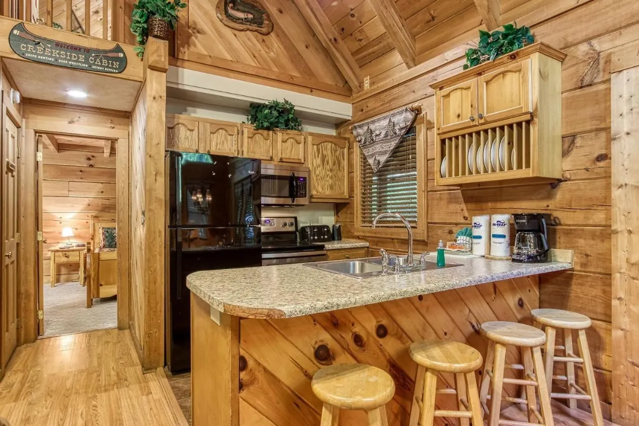 Holiday home Er50 - Creekside - Great Location, Close To The Action! *