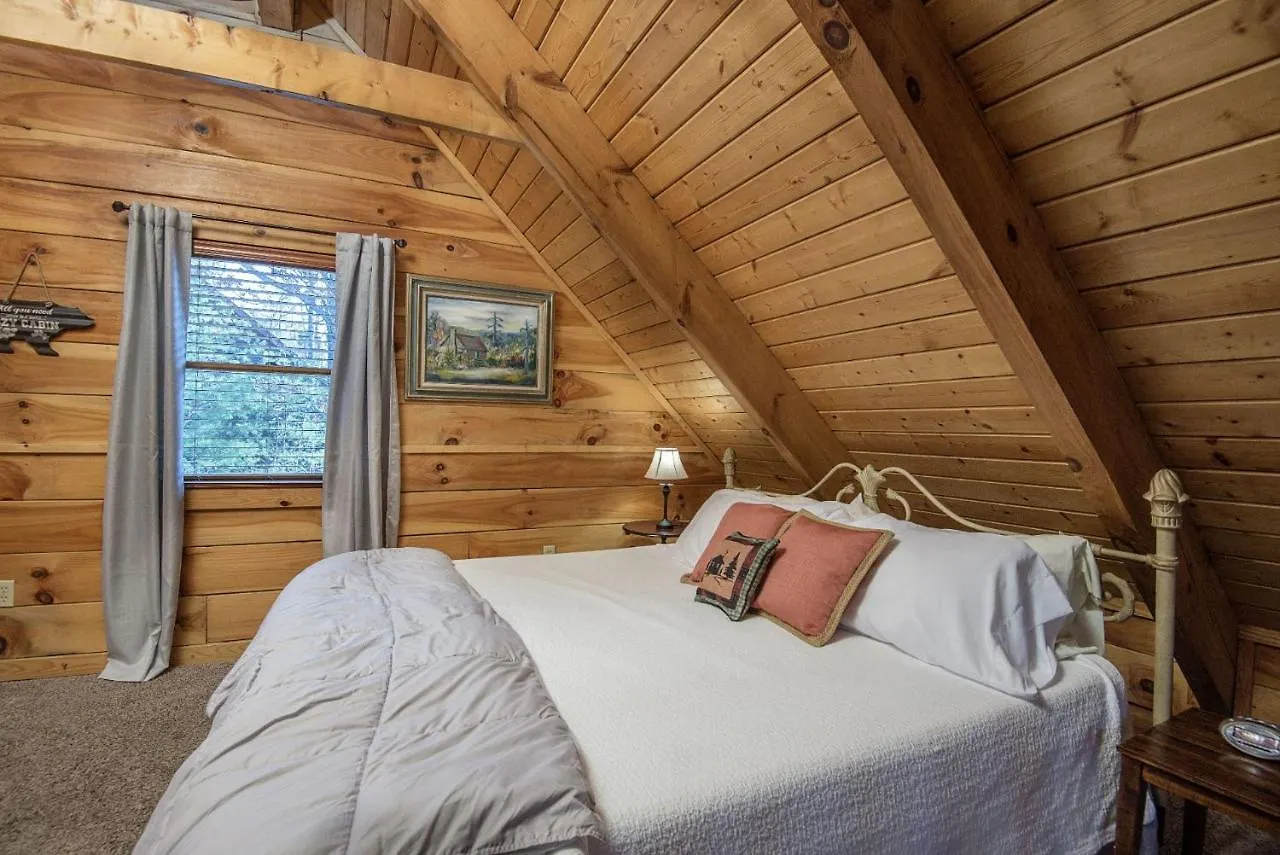 Holiday home Er103 - Knotty Pine Great Location - Close To Town! *