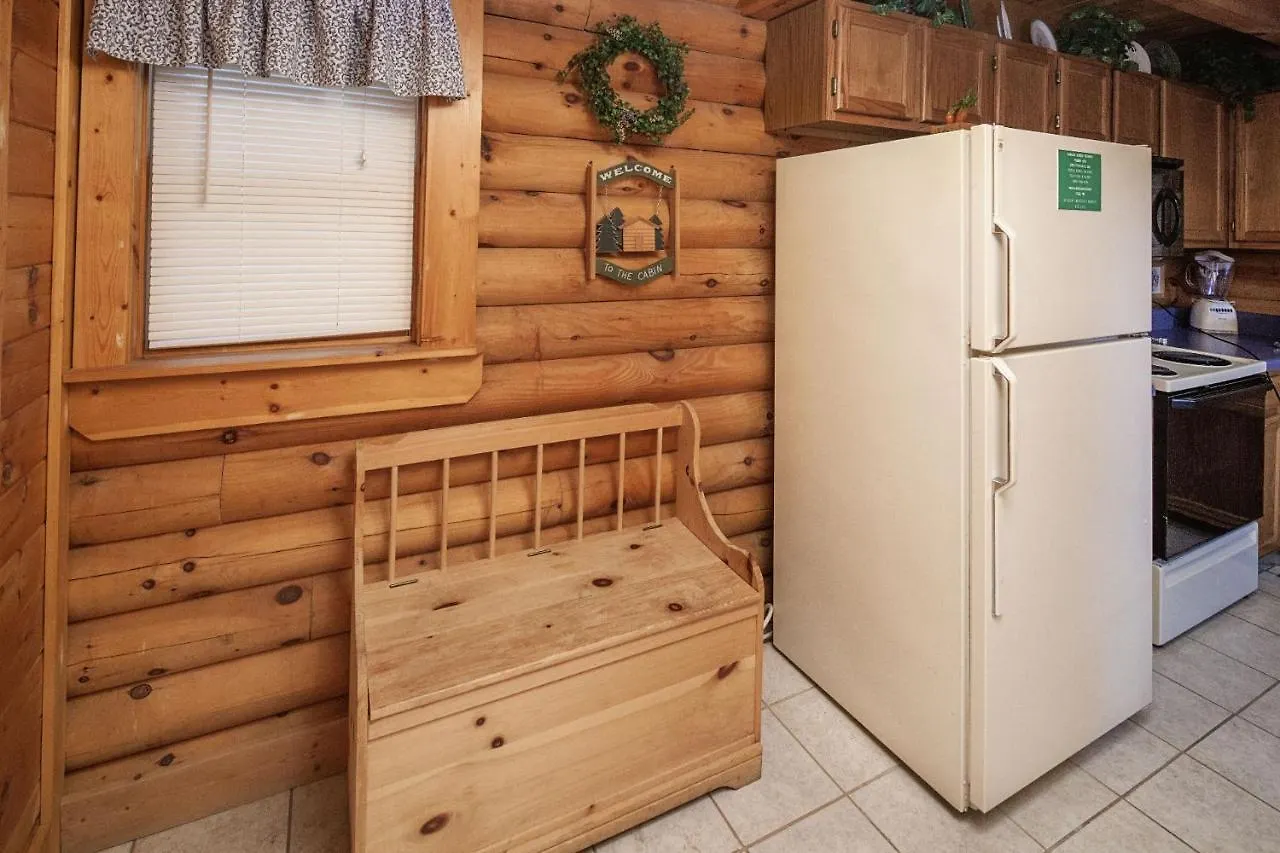 Er36 - Cozy Creekside Great Location- Close To Town Holiday home *