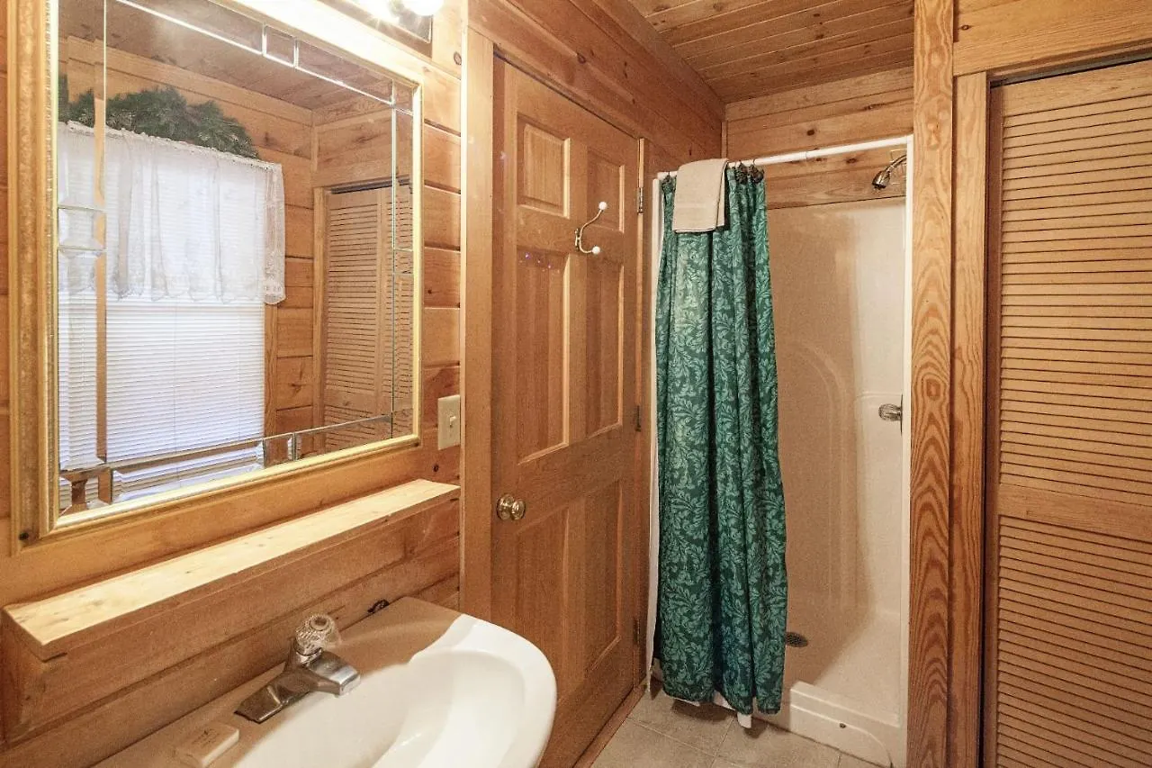 Er38b - Grandma's Hideaway - Great Location! Close To Town *