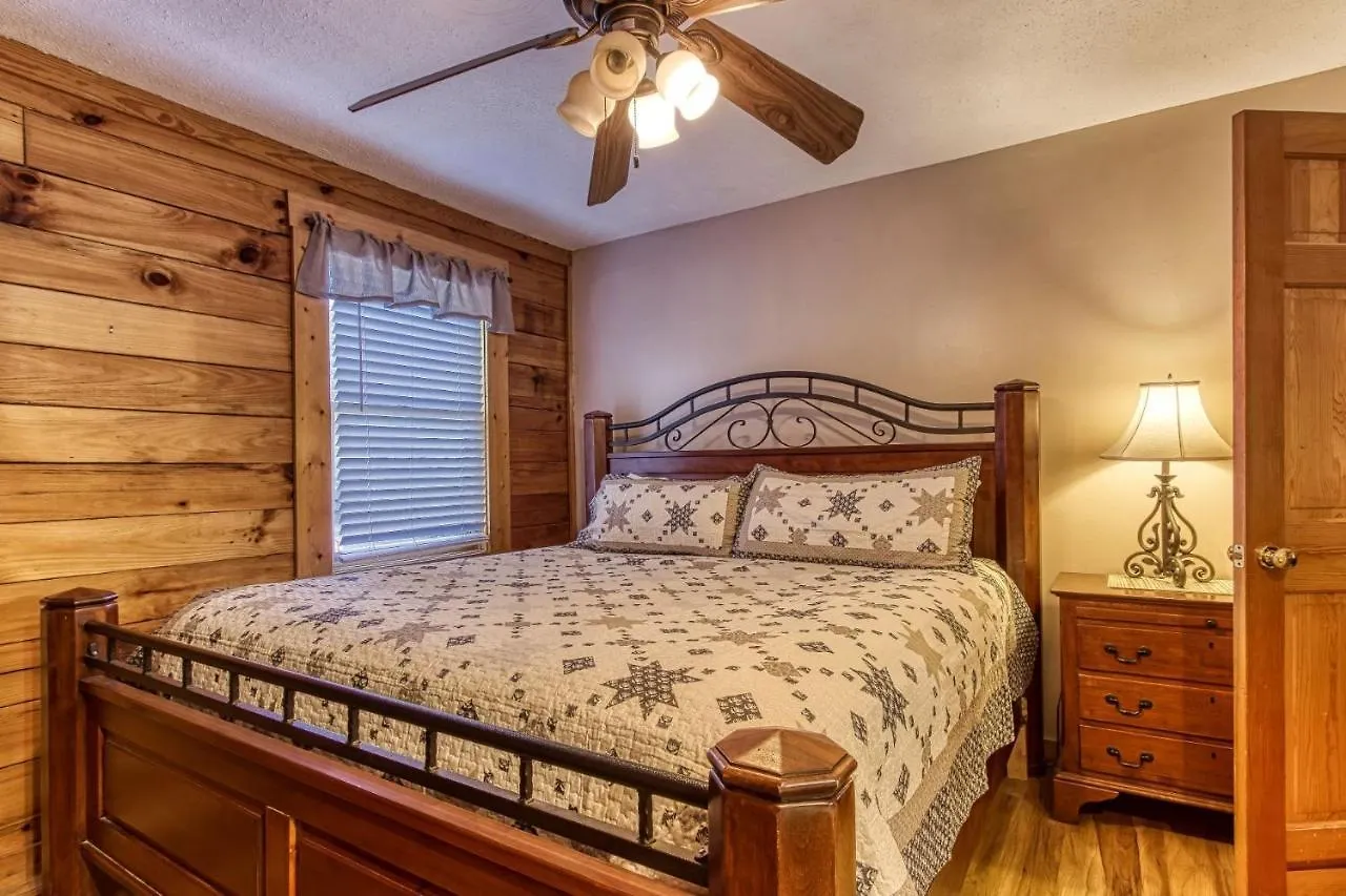 Er15 - A Bears Life Great Location - Close To Town! Pigeon Forge