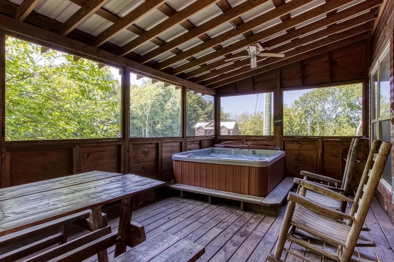Cinema Falls - Great Location! - Convenient To Everything! Pigeon Forge