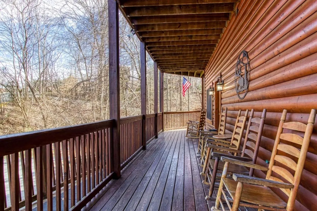 Er305- Bear Right Inn- Great Location- Close To Town Pigeon Forge