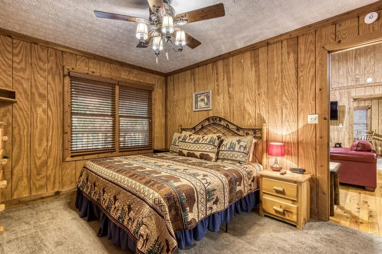 Er38r Grandpa's Getaway - Great Location- Close To Town *