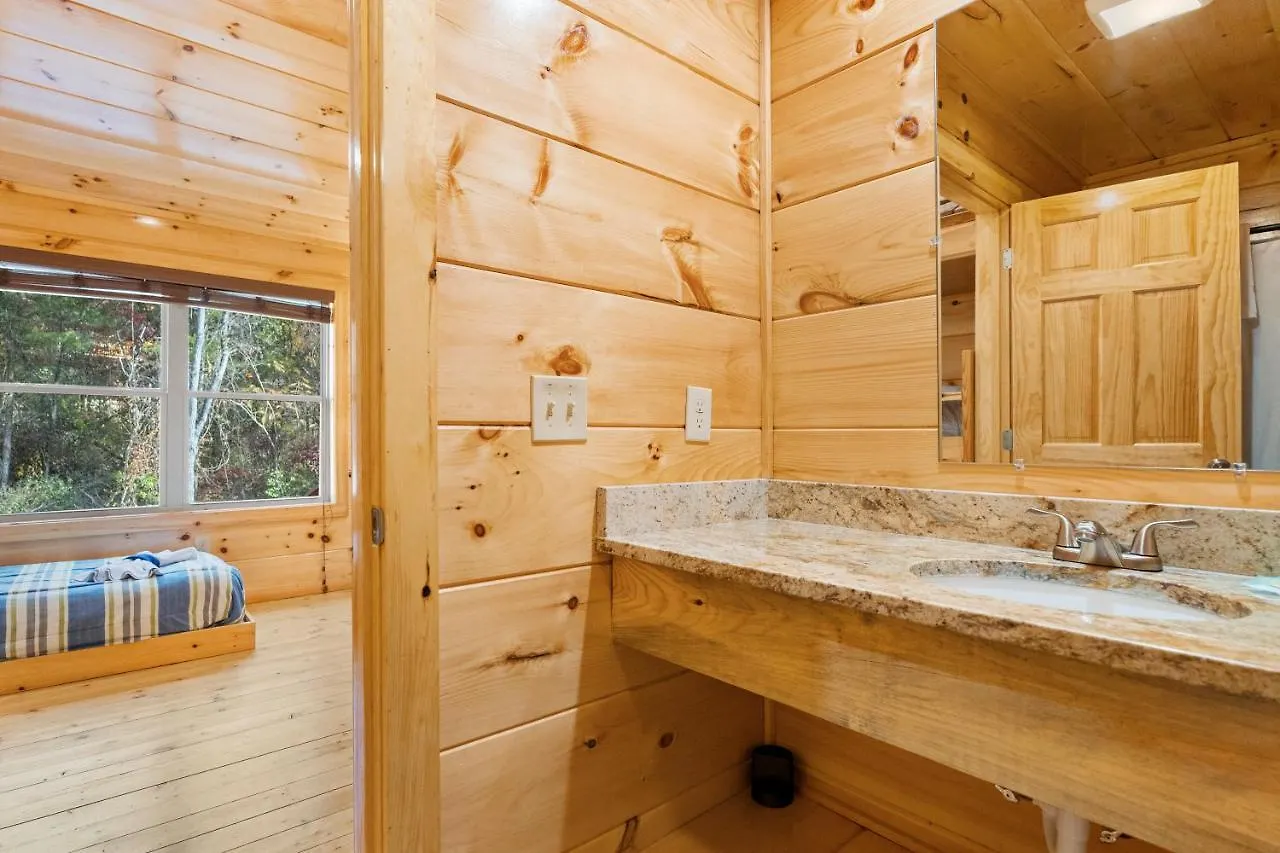 Pine Mountain Retreat, Hot Tub, Game Room, 1089 Free Tickets Each Paid Day, Dollywood And * Pigeon Forge