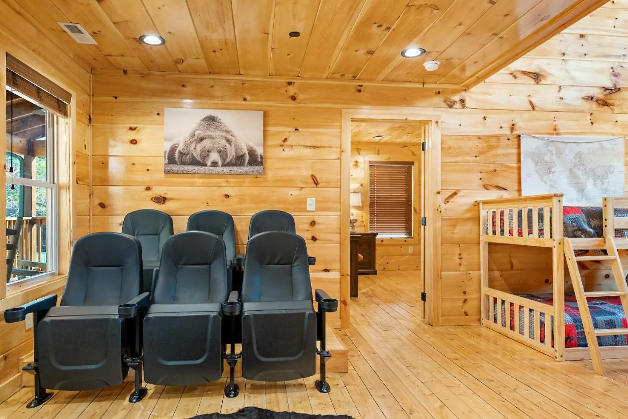 Holiday home Pine Mountain Retreat, Hot Tub, Game Room, 1089 Free Tickets Each Paid Day, Dollywood And