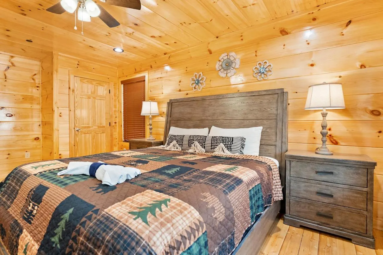 Pine Mountain Retreat, Hot Tub, Game Room, 1089 Free Tickets Each Paid Day, Dollywood And * Pigeon Forge