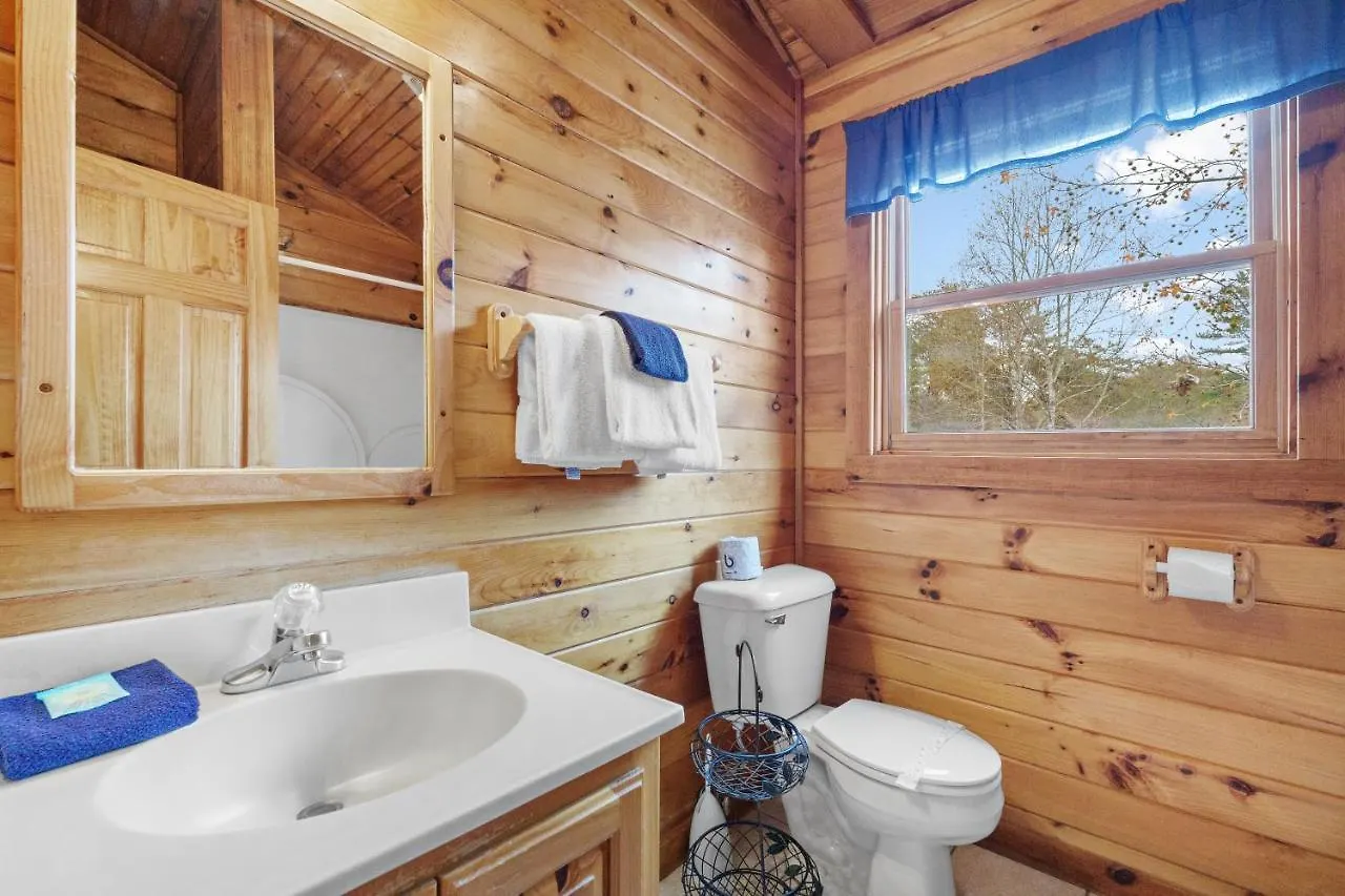 Tatil Evi The Honey Pot, Hot Tub, Pool, 1089 Free Tickets Each Paid Day, Dollywood And