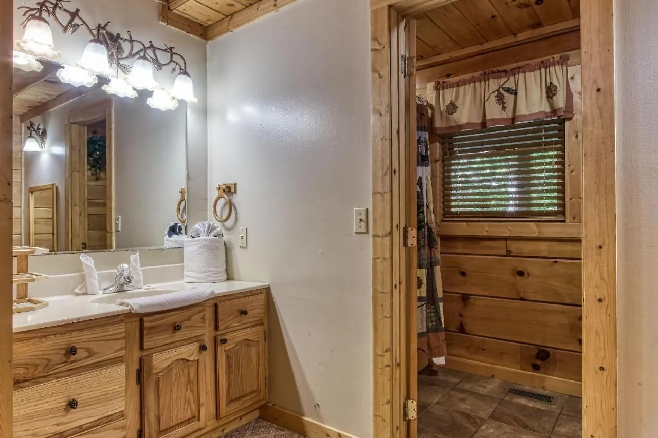 Er50 - Creekside - Great Location, Close To The Action! Holiday home