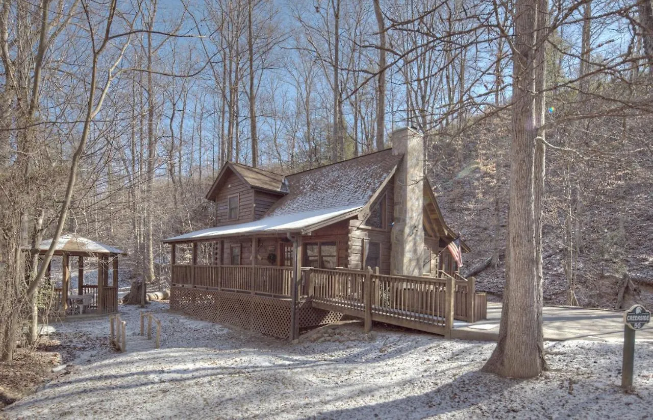 Er50 - Creekside - Great Location, Close To The Action! Holiday home *