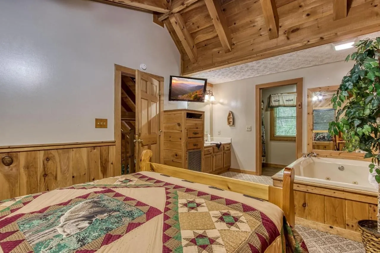 Er50 - Creekside - Great Location, Close To The Action! *
