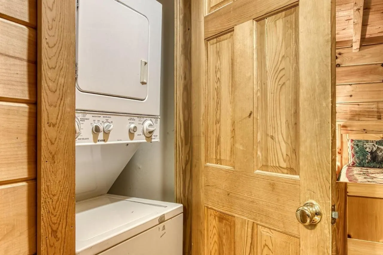 Holiday home Er50 - Creekside - Great Location, Close To The Action! *